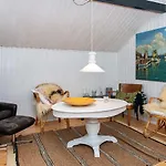 Tranquil Haven In Semesterbostad *