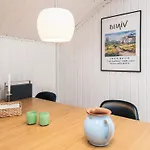 Tranquil Haven In Semesterbostad